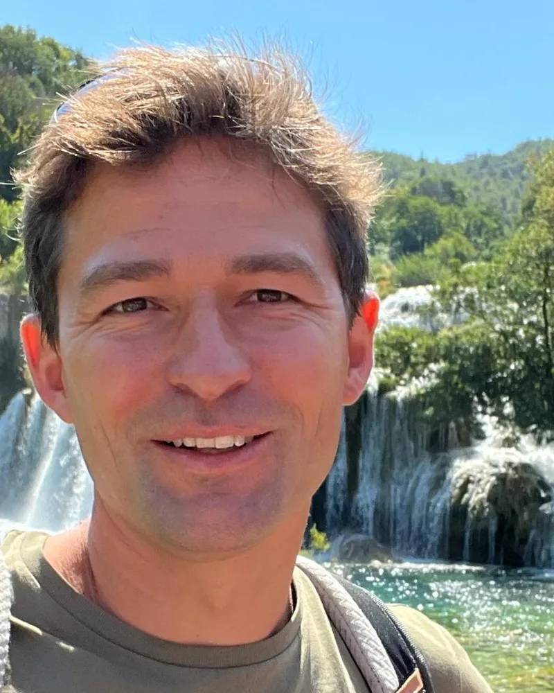 Portretfoto van Filip Lemense, secretaris van KTCLO